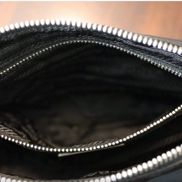PRADA Nylon & Leather Purse COA - Picture 14 of 17
